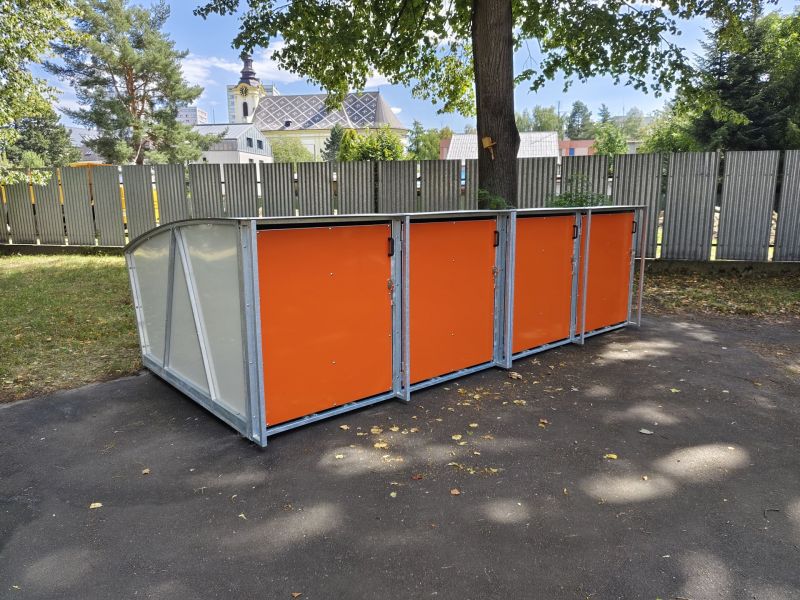 Bike Box - Frydek-Mistek, Zirafa - Integrated Care Centre