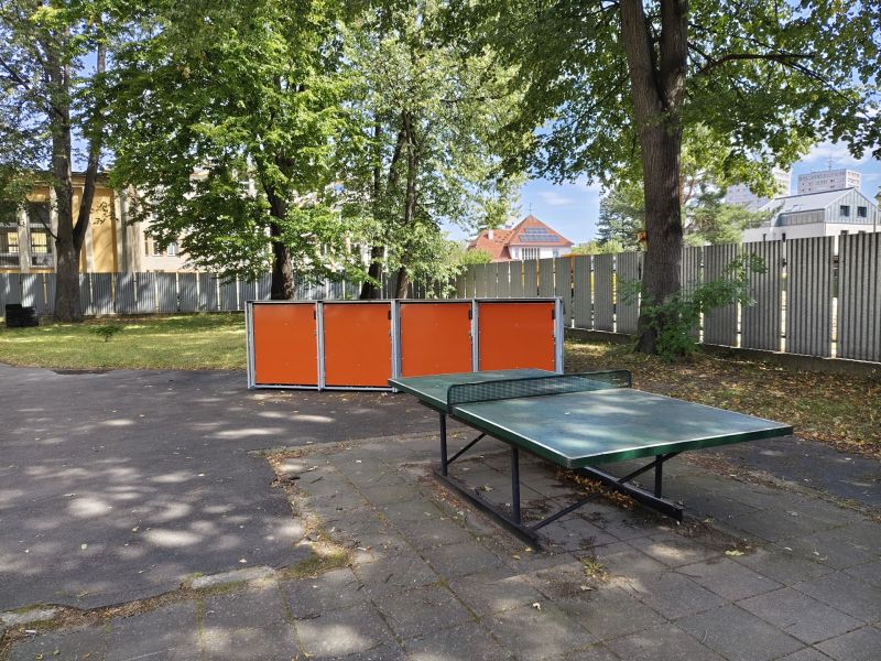 Bike Box - Frydek-Mistek, Zirafa - Integrated Care Centre