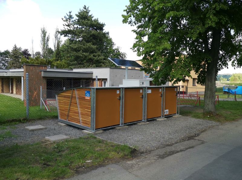 Bike Box - Krnov, swimming pool