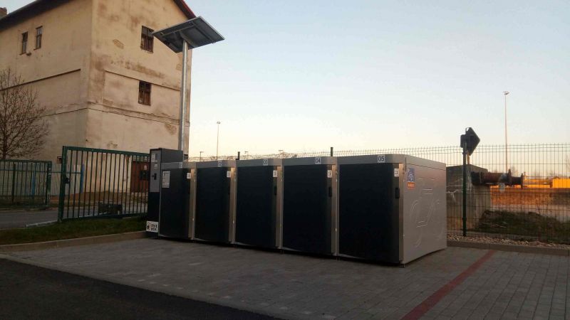 Bike Box - Veselí nad Moravou, Přestupní terminál